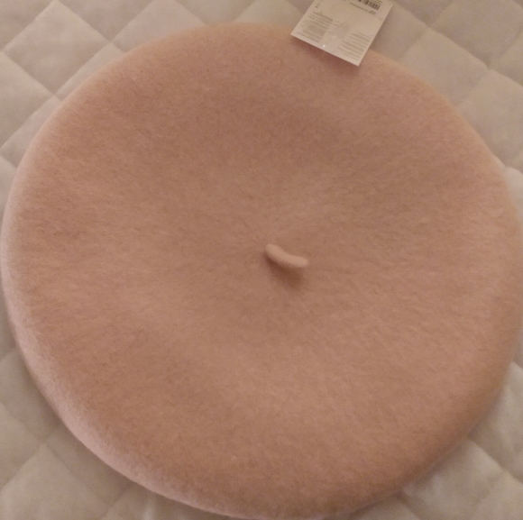 2 Beret's - Picture 3 of 4